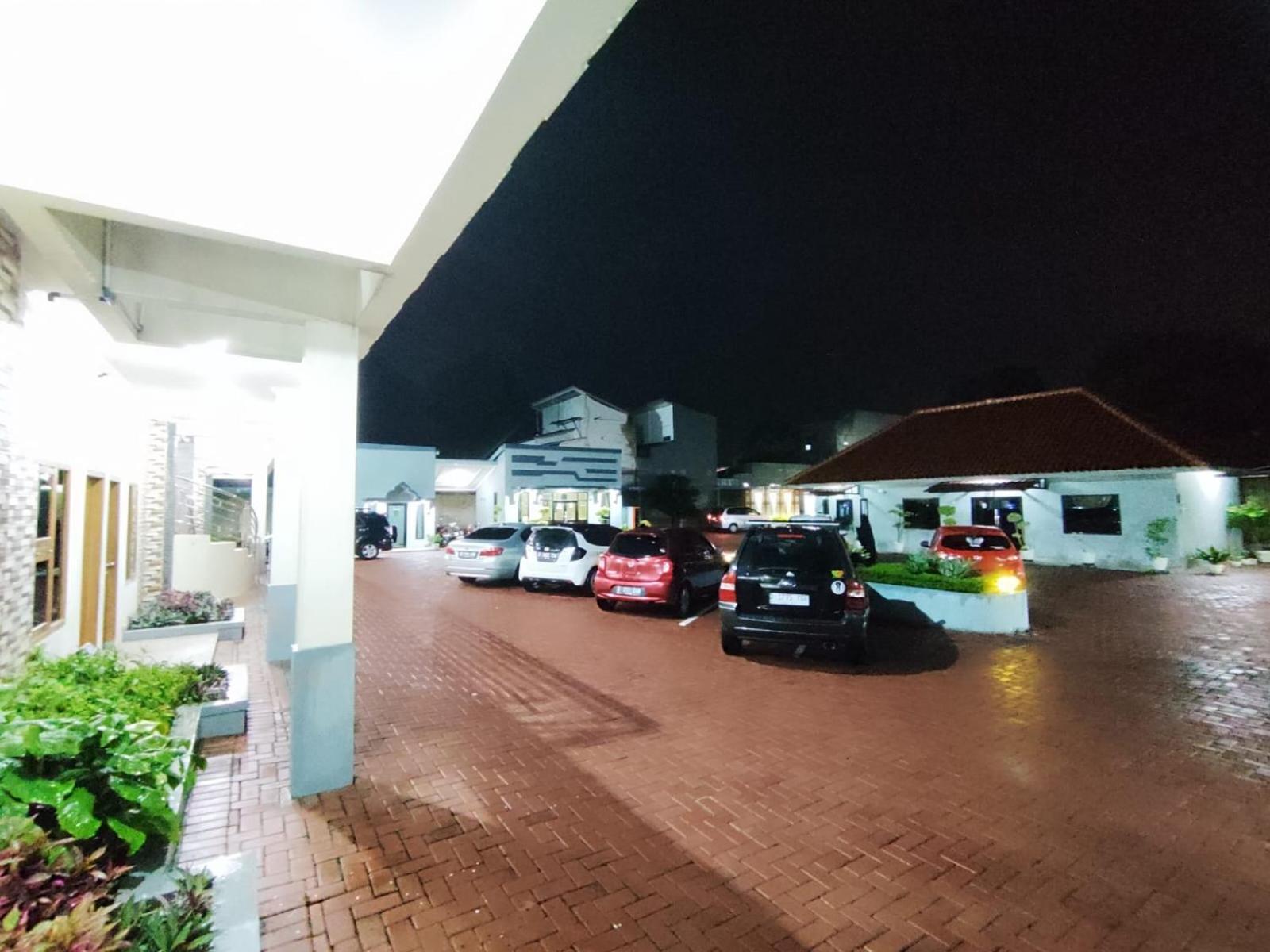 Hotel Cibening Purwakarta Dış mekan fotoğraf