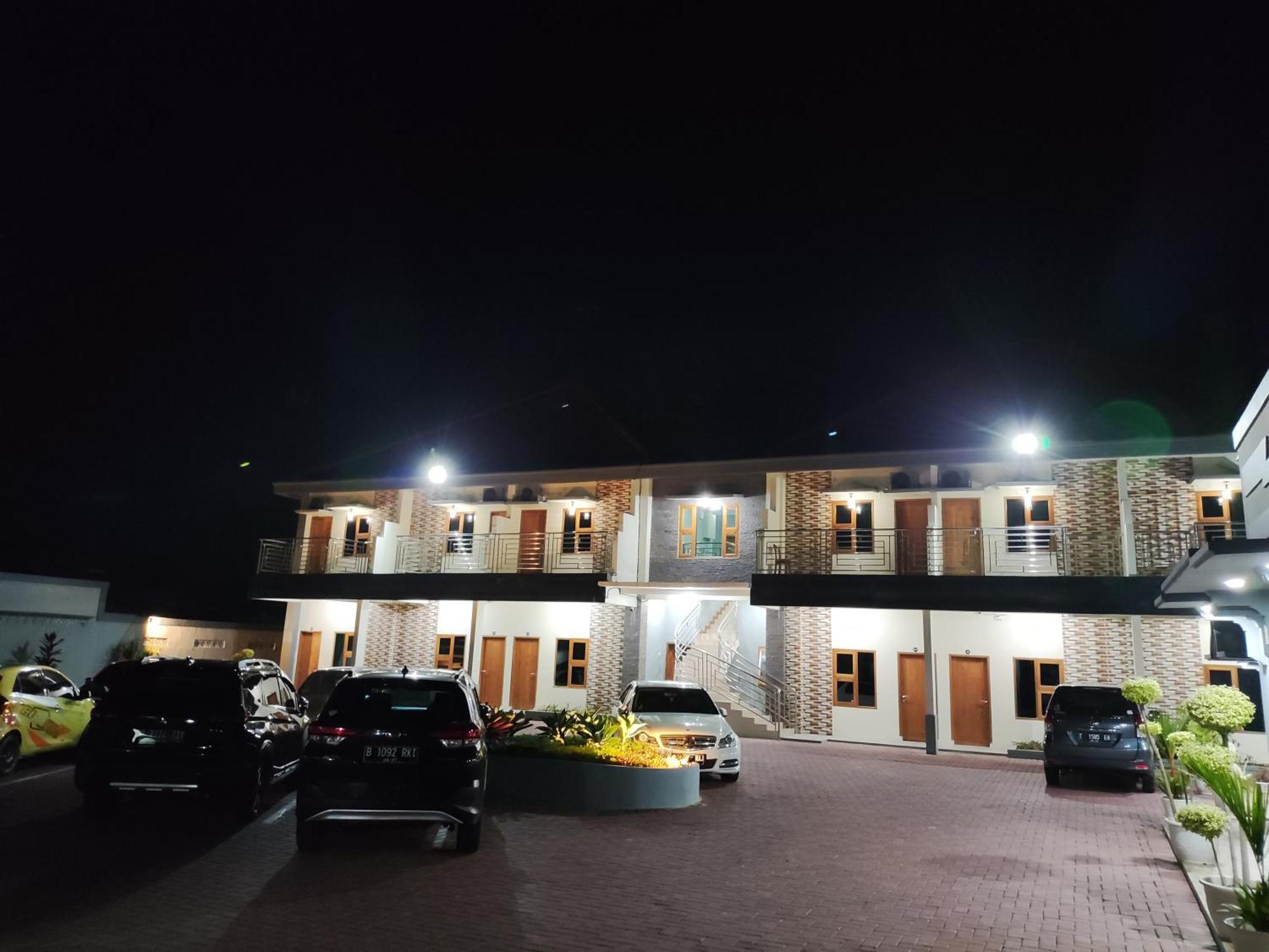 Hotel Cibening Purwakarta Dış mekan fotoğraf